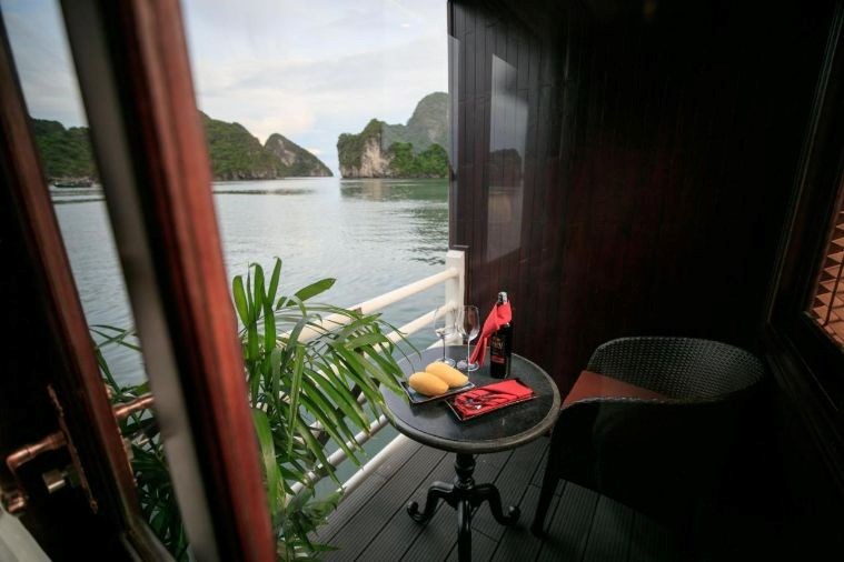 Athena Signature Cruise Ha Long